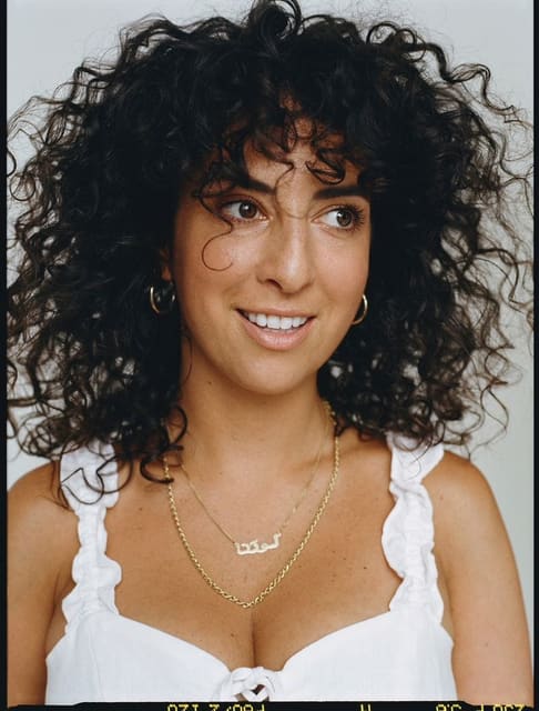 Lauren Nikrooz