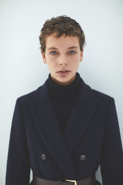 new faces Lex Hands — Amica