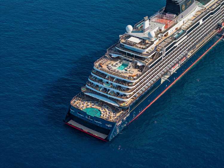 Top 20 Cruise Influencers in 2025: The Ultimate Guide to Sailing's Social Stars