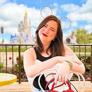 Family-Focused Tips: Influencers who tailor content for kids and parents