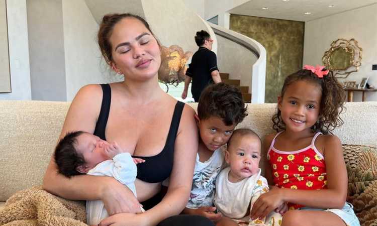 Quantitative metrics: follower counts, engagement rate, and growth