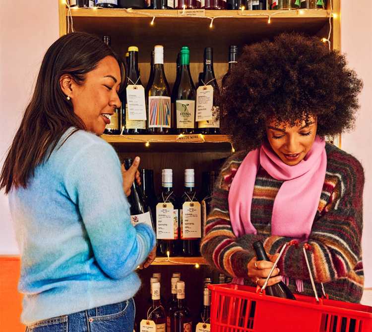 Top Wine Influencers to Follow in 2025: Tastemakers and Trends